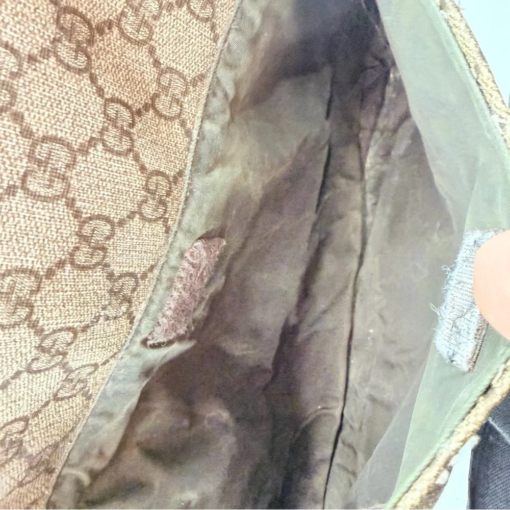 Gucci GG Supreme Baby Diaper Messenger Bag FLAWS